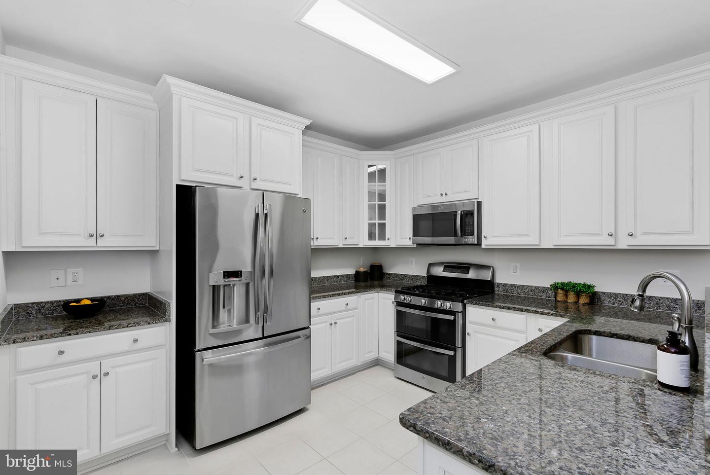 41895 CATHEDRAL VALLEY SQ #407, ALDIE, Virginia 20105, 3 Bedrooms Bedrooms, ,2 BathroomsBathrooms,Residential,For sale,41895 CATHEDRAL VALLEY SQ #407,VALO2114568 MLS # VALO2114568