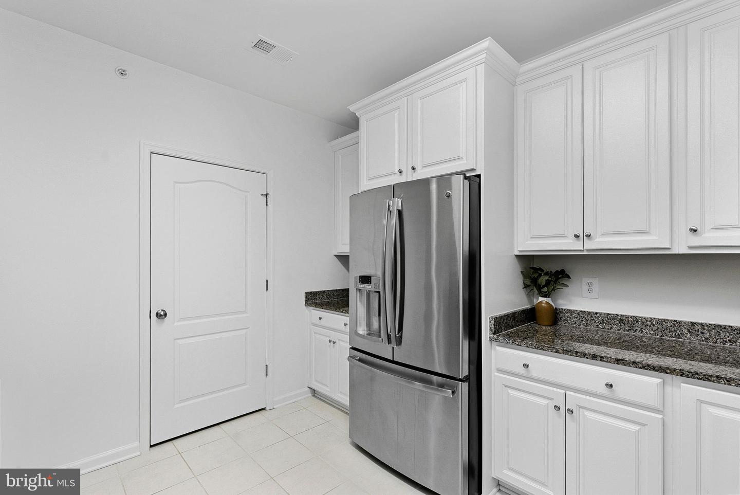 41895 CATHEDRAL VALLEY SQ #407, ALDIE, Virginia 20105, 3 Bedrooms Bedrooms, ,2 BathroomsBathrooms,Residential,For sale,41895 CATHEDRAL VALLEY SQ #407,VALO2114568 MLS # VALO2114568