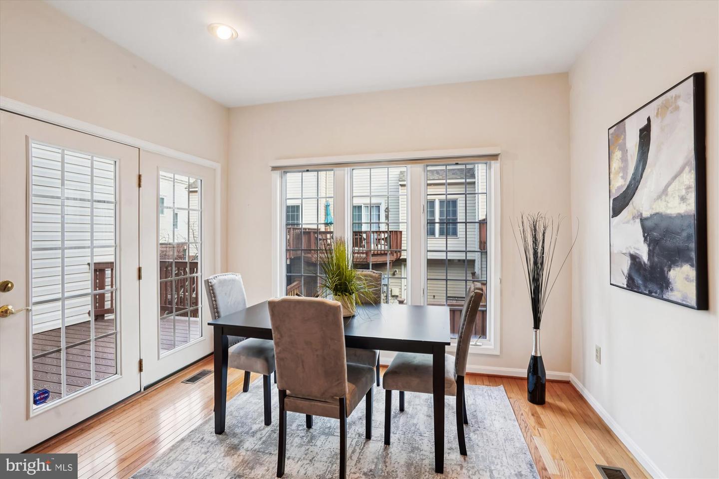 4153 KENTMERE SQ, FAIRFAX, Virginia 22030, 3 Bedrooms Bedrooms, ,2 BathroomsBathrooms,Residential,For sale,4153 KENTMERE SQ,VAFX2287410 MLS # VAFX2287410 4153 KENTMERE SQ, FAIRFAX, Virginia 22030, 3 Bedrooms Bedrooms, ,2 BathroomsBathrooms,Residential,For sale,4153 KENTMERE SQ,VAFX2287410 MLS # VAFX2287410