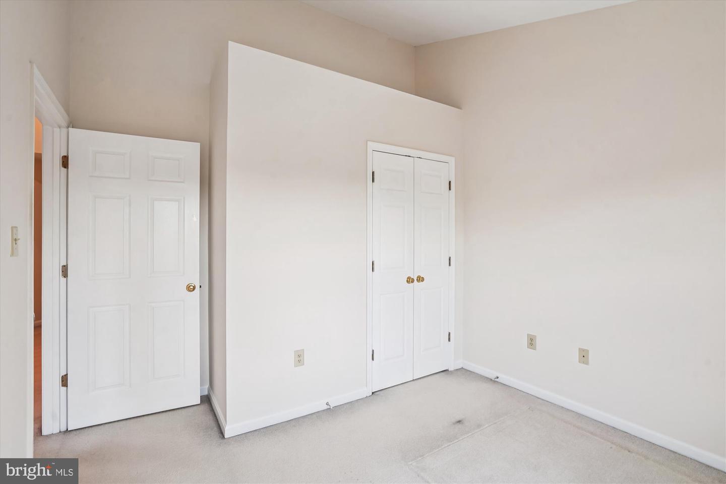 4153 KENTMERE SQ, FAIRFAX, Virginia 22030, 3 Bedrooms Bedrooms, ,2 BathroomsBathrooms,Residential,For sale,4153 KENTMERE SQ,VAFX2287410 MLS # VAFX2287410 4153 KENTMERE SQ, FAIRFAX, Virginia 22030, 3 Bedrooms Bedrooms, ,2 BathroomsBathrooms,Residential,For sale,4153 KENTMERE SQ,VAFX2287410 MLS # VAFX2287410