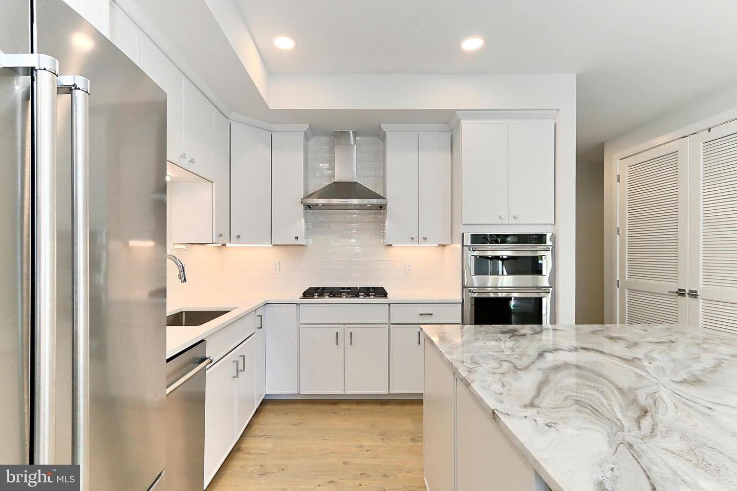 635 SLATERS LN #G-01, ALEXANDRIA, Virginia 22314, 2 Bedrooms Bedrooms, 4 Rooms Rooms,2 BathroomsBathrooms,Residential,For sale,635 SLATERS LN #G-01,VAAX2053494 MLS # VAAX2053494