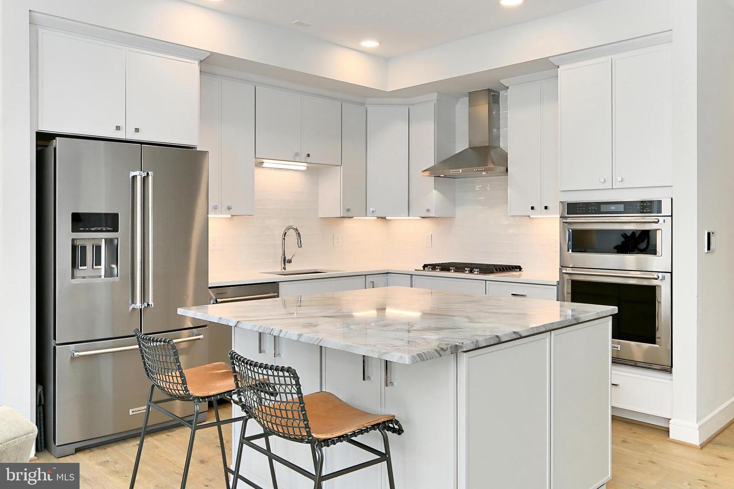 635 SLATERS LN #G-01, ALEXANDRIA, Virginia 22314, 2 Bedrooms Bedrooms, 4 Rooms Rooms,2 BathroomsBathrooms,Residential,For sale,635 SLATERS LN #G-01,VAAX2053494 MLS # VAAX2053494