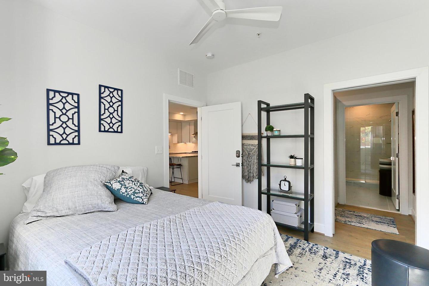 635 SLATERS LN #G-01, ALEXANDRIA, Virginia 22314, 2 Bedrooms Bedrooms, 4 Rooms Rooms,2 BathroomsBathrooms,Residential,For sale,635 SLATERS LN #G-01,VAAX2053494 MLS # VAAX2053494