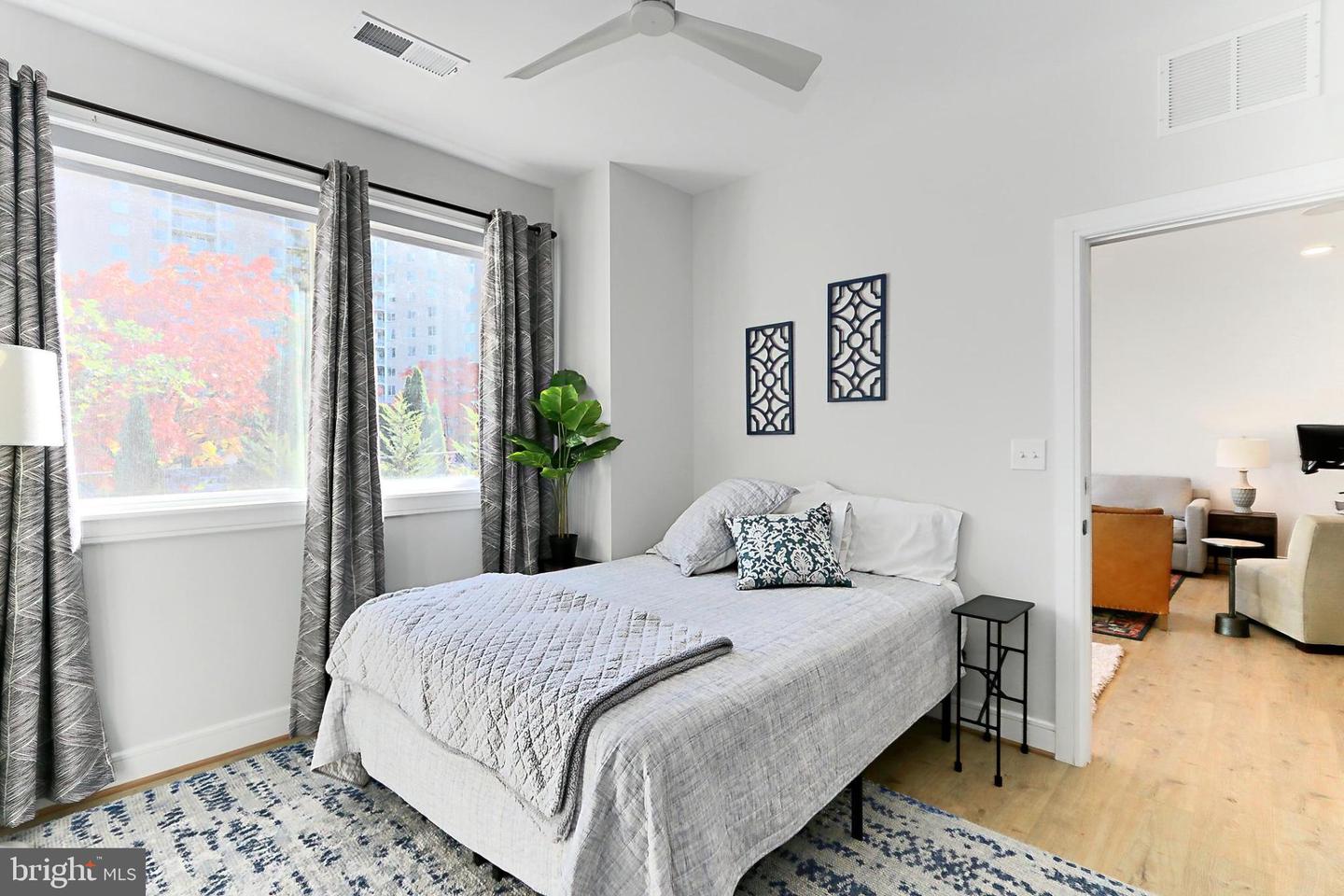 635 SLATERS LN #G-01, ALEXANDRIA, Virginia 22314, 2 Bedrooms Bedrooms, 4 Rooms Rooms,2 BathroomsBathrooms,Residential,For sale,635 SLATERS LN #G-01,VAAX2053494 MLS # VAAX2053494