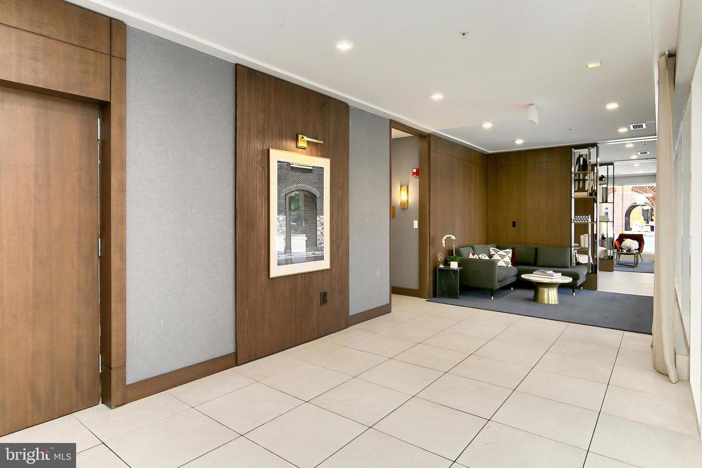 635 SLATERS LN #G-01, ALEXANDRIA, Virginia 22314, 2 Bedrooms Bedrooms, 4 Rooms Rooms,2 BathroomsBathrooms,Residential,For sale,635 SLATERS LN #G-01,VAAX2053494 MLS # VAAX2053494