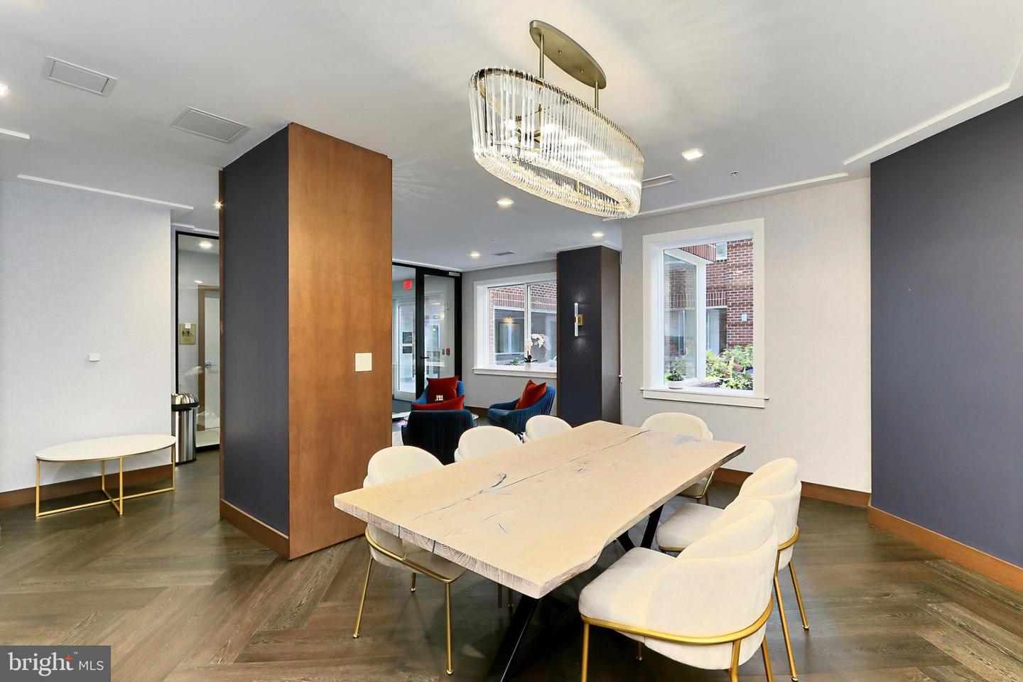 635 SLATERS LN #G-01, ALEXANDRIA, Virginia 22314, 2 Bedrooms Bedrooms, 4 Rooms Rooms,2 BathroomsBathrooms,Residential,For sale,635 SLATERS LN #G-01,VAAX2053494 MLS # VAAX2053494