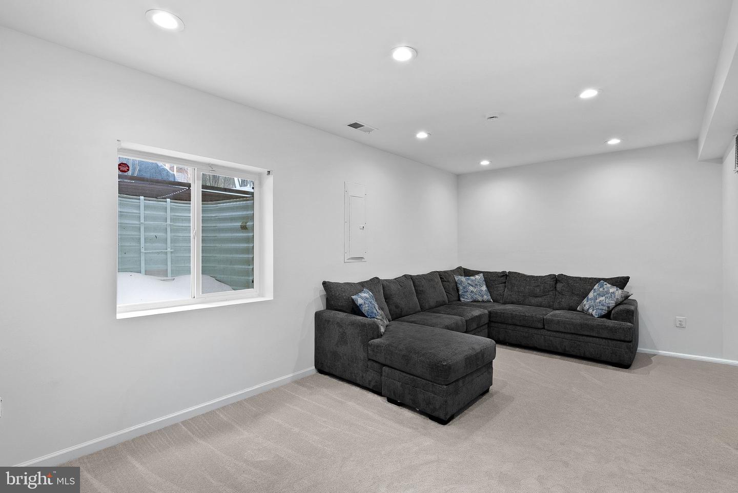 303 DUBLIN SQ, PURCELLVILLE, Virginia 20132, 3 Bedrooms Bedrooms, ,2 BathroomsBathrooms,Residential,For sale,303 DUBLIN SQ,VALO2114572 MLS # VALO2114572 303 DUBLIN SQ, PURCELLVILLE, Virginia 20132, 3 Bedrooms Bedrooms, ,2 BathroomsBathrooms,Residential,For sale,303 DUBLIN SQ,VALO2114572 MLS # VALO2114572