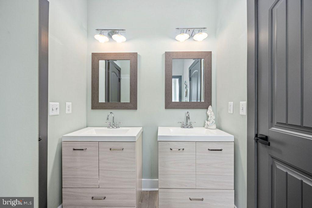 7803 FITZHUGH LN, KING GEORGE, Virginia 22485, 4 Bedrooms Bedrooms, ,3 BathroomsBathrooms,Residential,For sale,7803 FITZHUGH LN,VAKG2007556 MLS # VAKG2007556