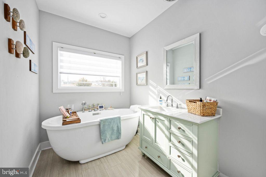 7803 FITZHUGH LN, KING GEORGE, Virginia 22485, 4 Bedrooms Bedrooms, ,3 BathroomsBathrooms,Residential,For sale,7803 FITZHUGH LN,VAKG2007556 MLS # VAKG2007556