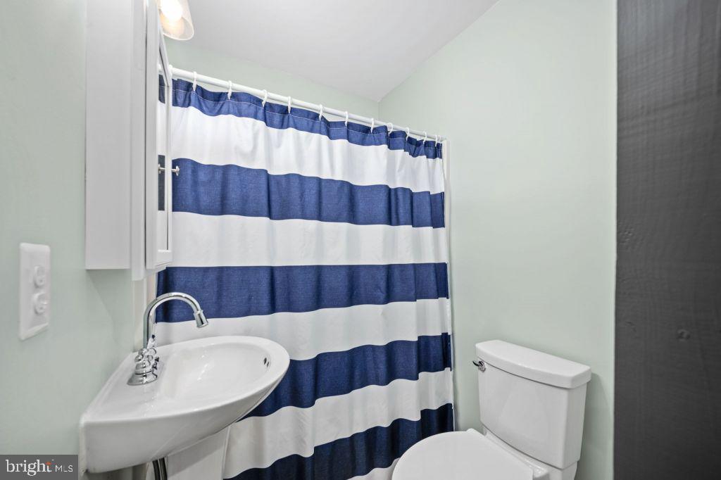 7803 FITZHUGH LN, KING GEORGE, Virginia 22485, 4 Bedrooms Bedrooms, ,3 BathroomsBathrooms,Residential,For sale,7803 FITZHUGH LN,VAKG2007556 MLS # VAKG2007556