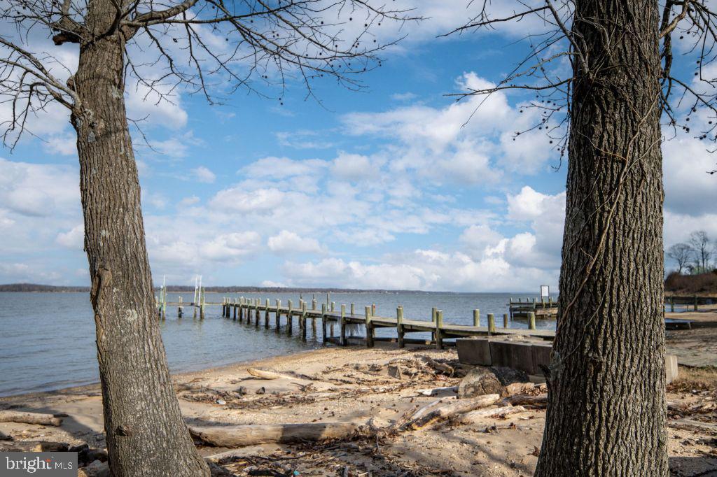 7803 FITZHUGH LN, KING GEORGE, Virginia 22485, 4 Bedrooms Bedrooms, ,3 BathroomsBathrooms,Residential,For sale,7803 FITZHUGH LN,VAKG2007556 MLS # VAKG2007556