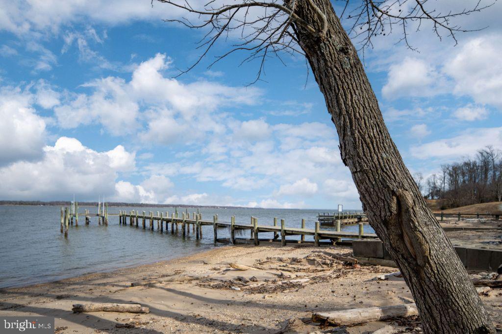 7803 FITZHUGH LN, KING GEORGE, Virginia 22485, 4 Bedrooms Bedrooms, ,3 BathroomsBathrooms,Residential,For sale,7803 FITZHUGH LN,VAKG2007556 MLS # VAKG2007556