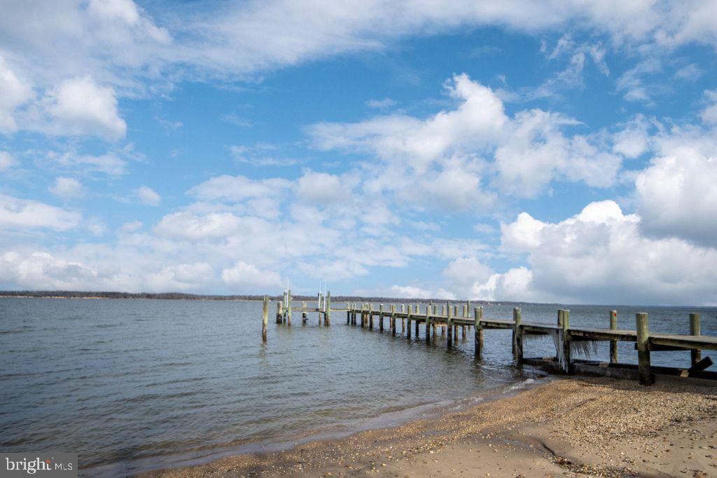 7803 FITZHUGH LN, KING GEORGE, Virginia 22485, 4 Bedrooms Bedrooms, ,3 BathroomsBathrooms,Residential,For sale,7803 FITZHUGH LN,VAKG2007556 MLS # VAKG2007556