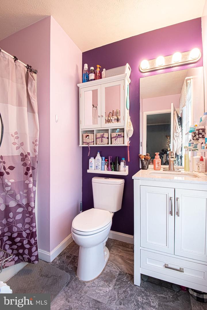 173 RED ROBIN LN, LINDEN, Virginia 22642, 3 Bedrooms Bedrooms, ,3 BathroomsBathrooms,Residential,For sale,173 RED ROBIN LN,VAWR2013238 MLS # VAWR2013238 173 RED ROBIN LN, LINDEN, Virginia 22642, 3 Bedrooms Bedrooms, ,3 BathroomsBathrooms,Residential,For sale,173 RED ROBIN LN,VAWR2013238 MLS # VAWR2013238