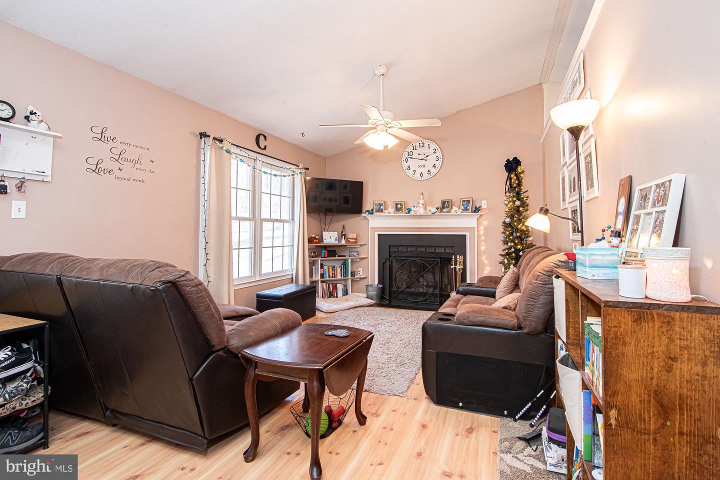 173 RED ROBIN LN, LINDEN, Virginia 22642, 3 Bedrooms Bedrooms, ,3 BathroomsBathrooms,Residential,For sale,173 RED ROBIN LN,VAWR2013238 MLS # VAWR2013238 173 RED ROBIN LN, LINDEN, Virginia 22642, 3 Bedrooms Bedrooms, ,3 BathroomsBathrooms,Residential,For sale,173 RED ROBIN LN,VAWR2013238 MLS # VAWR2013238