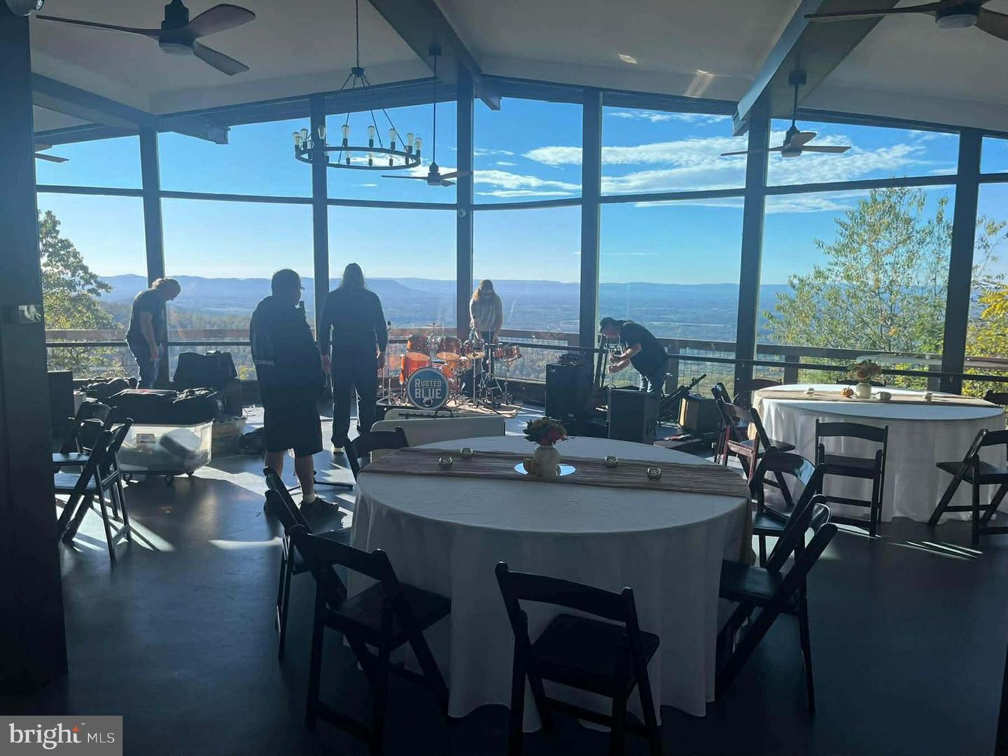 173 RED ROBIN LN, LINDEN, Virginia 22642, 3 Bedrooms Bedrooms, ,3 BathroomsBathrooms,Residential,For sale,173 RED ROBIN LN,VAWR2013238 MLS # VAWR2013238 173 RED ROBIN LN, LINDEN, Virginia 22642, 3 Bedrooms Bedrooms, ,3 BathroomsBathrooms,Residential,For sale,173 RED ROBIN LN,VAWR2013238 MLS # VAWR2013238