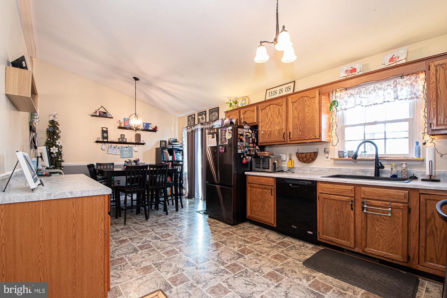 173 RED ROBIN LN, LINDEN, Virginia 22642, 3 Bedrooms Bedrooms, ,3 BathroomsBathrooms,Residential,For sale,173 RED ROBIN LN,VAWR2013238 MLS # VAWR2013238 173 RED ROBIN LN, LINDEN, Virginia 22642, 3 Bedrooms Bedrooms, ,3 BathroomsBathrooms,Residential,For sale,173 RED ROBIN LN,VAWR2013238 MLS # VAWR2013238