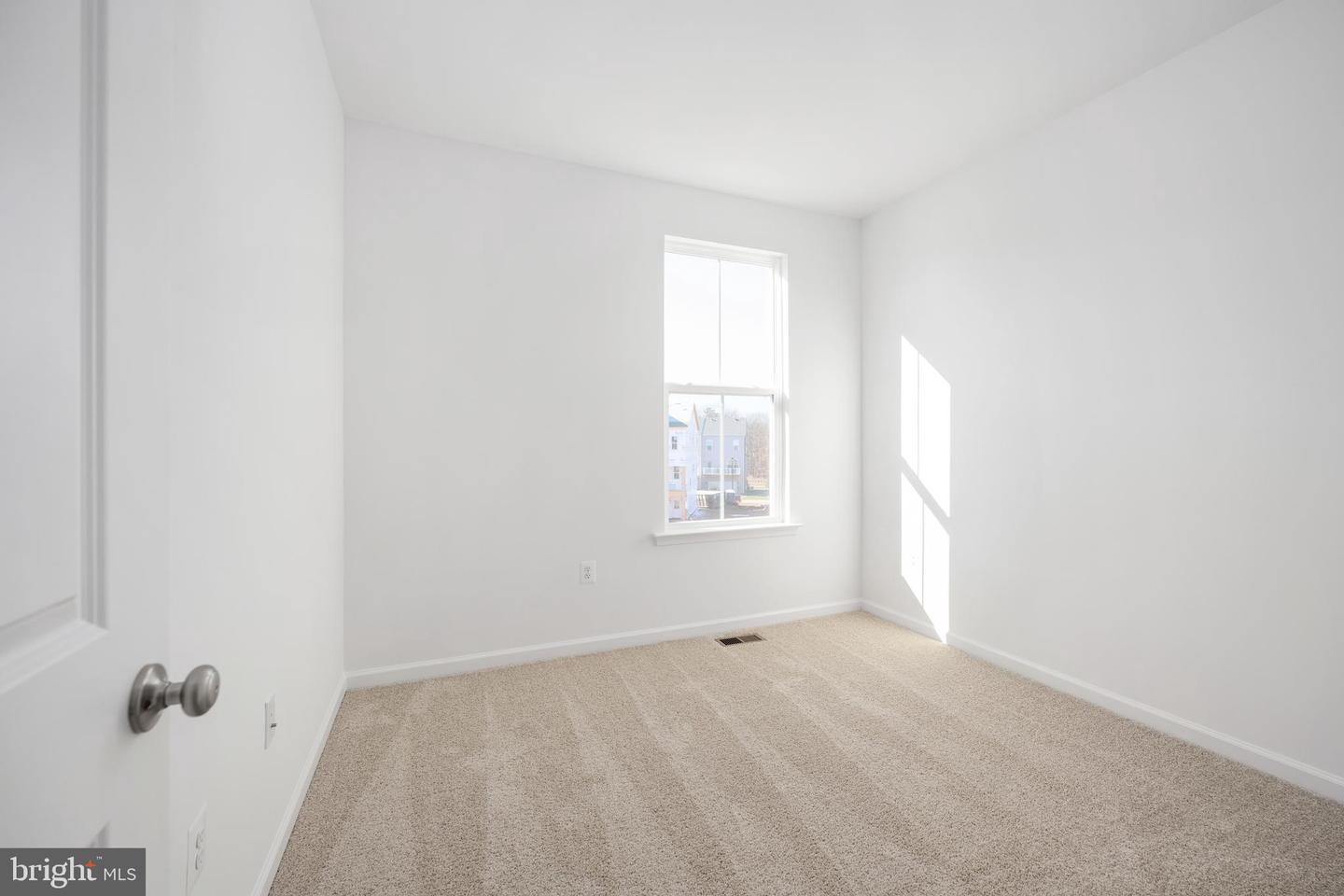 10165 QUEENS WAY, MANASSAS, Virginia 20110, 4 Bedrooms Bedrooms, ,3 BathroomsBathrooms,Residential,For sale,10165 QUEENS WAY,VAMN2010026 MLS # VAMN2010026