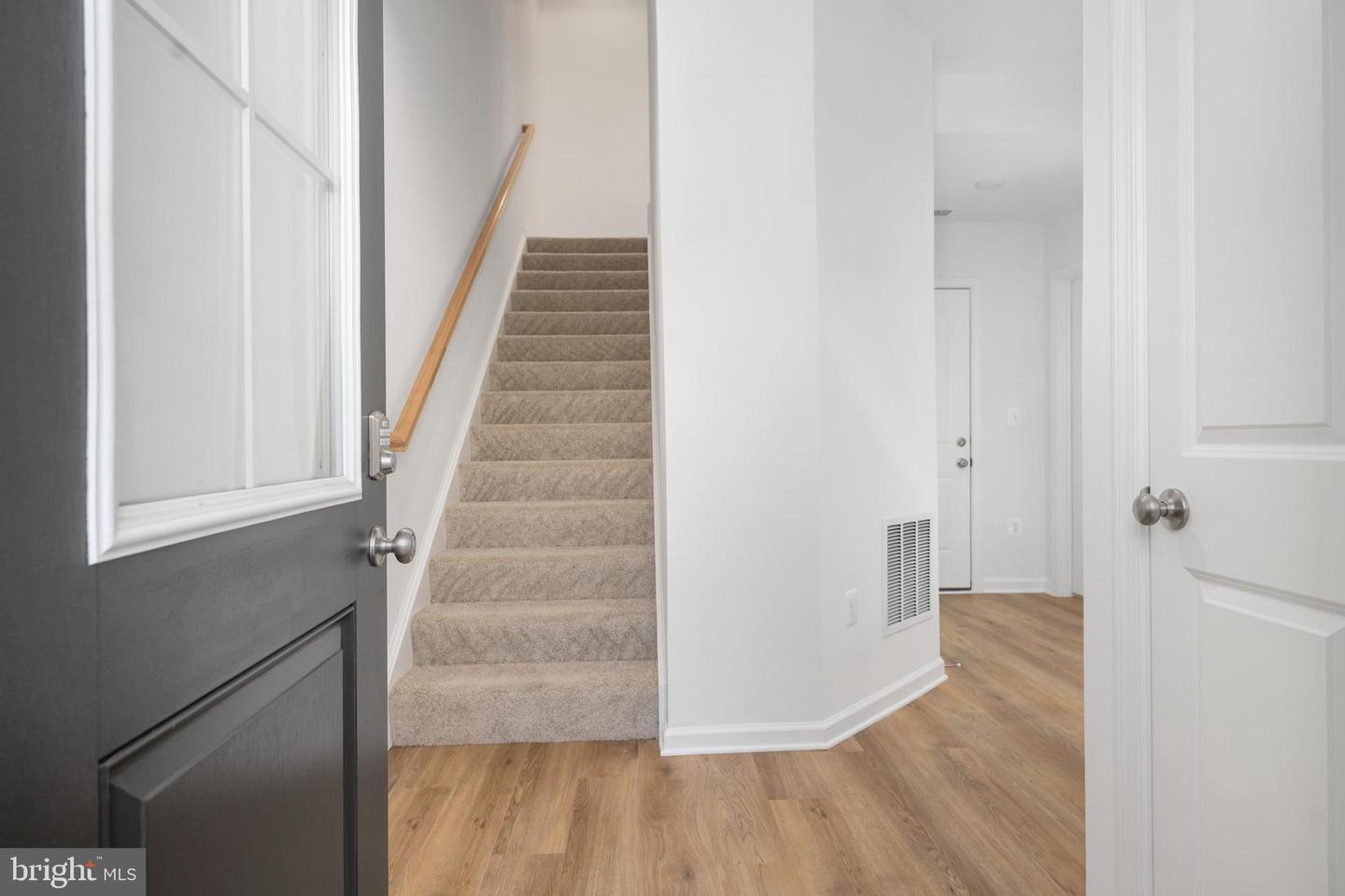 10165 QUEENS WAY, MANASSAS, Virginia 20110, 4 Bedrooms Bedrooms, ,3 BathroomsBathrooms,Residential,For sale,10165 QUEENS WAY,VAMN2010026 MLS # VAMN2010026