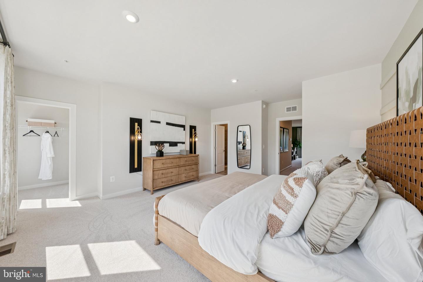 8658 LOVELACE ST, MANASSAS, Virginia 20109, 3 Bedrooms Bedrooms, ,2 BathroomsBathrooms,Residential,For sale,8658 LOVELACE ST,VAPW2111290 MLS # VAPW2111290