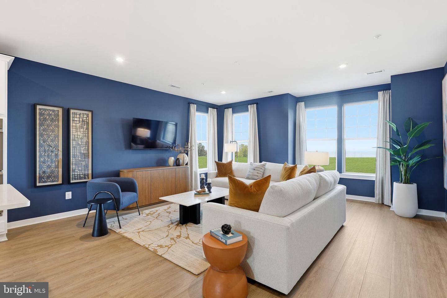 17702 WILLIAMS WAY, DUMFRIES, Virginia 22026, 3 Bedrooms Bedrooms, ,2 BathroomsBathrooms,Residential,For sale,17702 WILLIAMS WAY,VAPW2111308 MLS # VAPW2111308