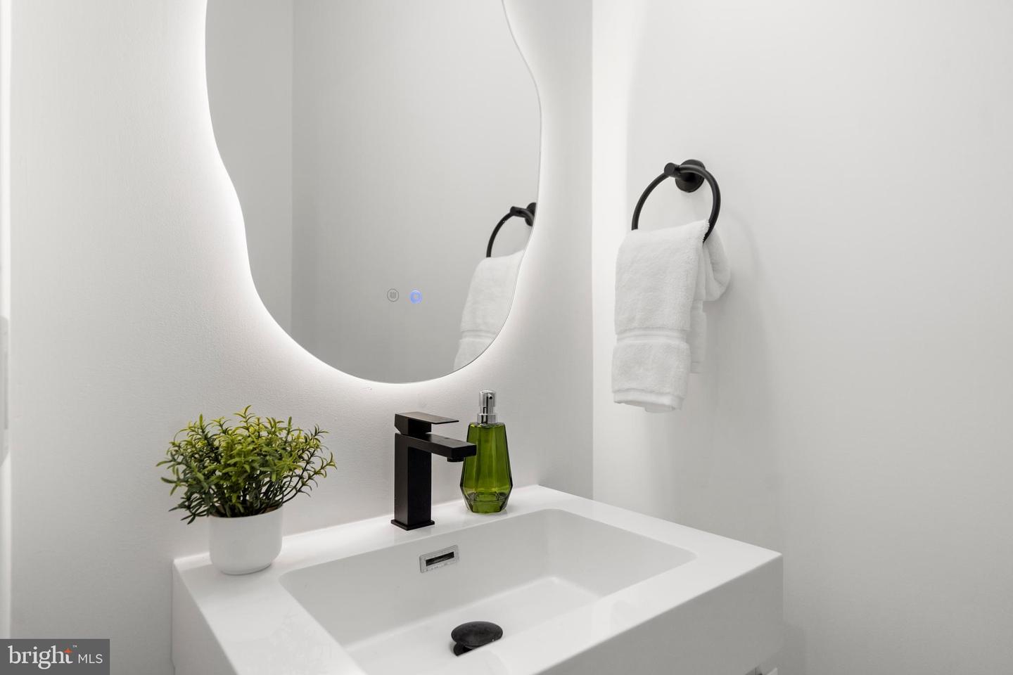 249 GALLATIN ST NW, WASHINGTON, District Of Columbia 20011, 4 Bedrooms Bedrooms, ,3 BathroomsBathrooms,Residential,For sale,249 GALLATIN ST NW,DCDC2243370 MLS # DCDC2243370