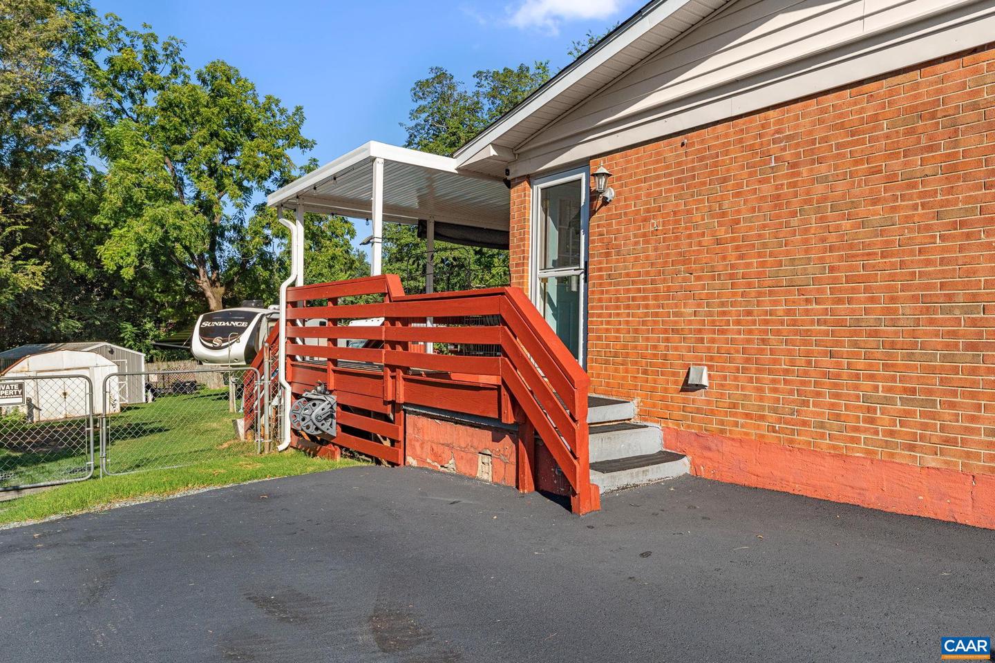 2225 WILLIAMSBURG RD, CHARLOTTESVILLE, Virginia 22901, 3 Bedrooms Bedrooms, ,1 BathroomBathrooms,Residential,For sale,2225 WILLIAMSBURG RD,672833 MLS # 672833