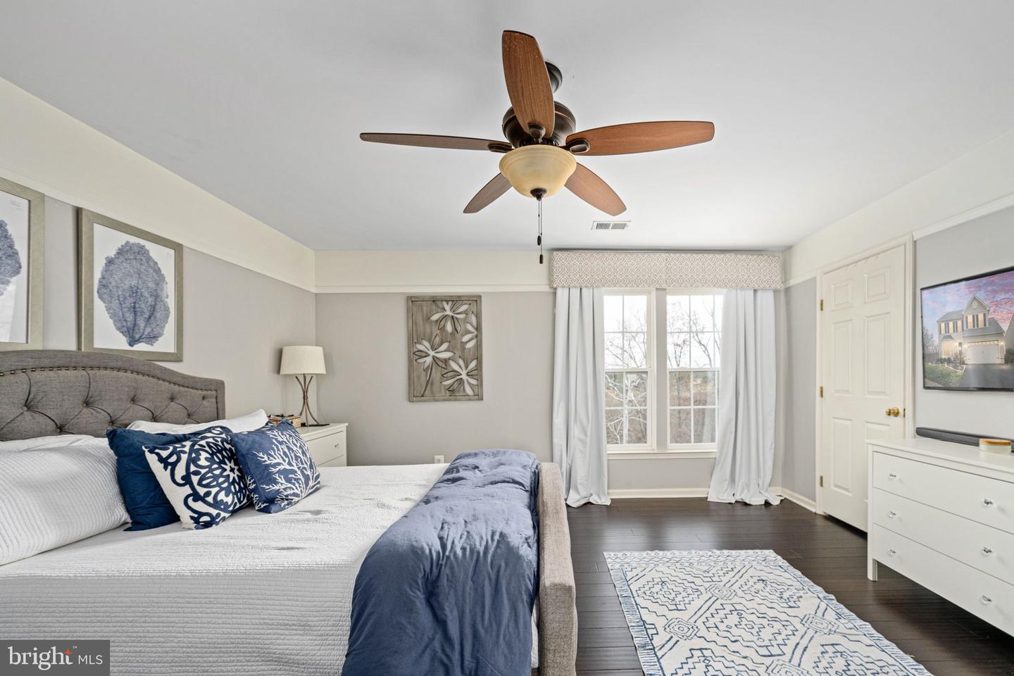 5505 ALTENBURY LOOP, GAINESVILLE, Virginia 20155, 4 Bedrooms Bedrooms, ,3 BathroomsBathrooms,Residential,For sale,5505 ALTENBURY LOOP,VAPW2111336 MLS # VAPW2111336