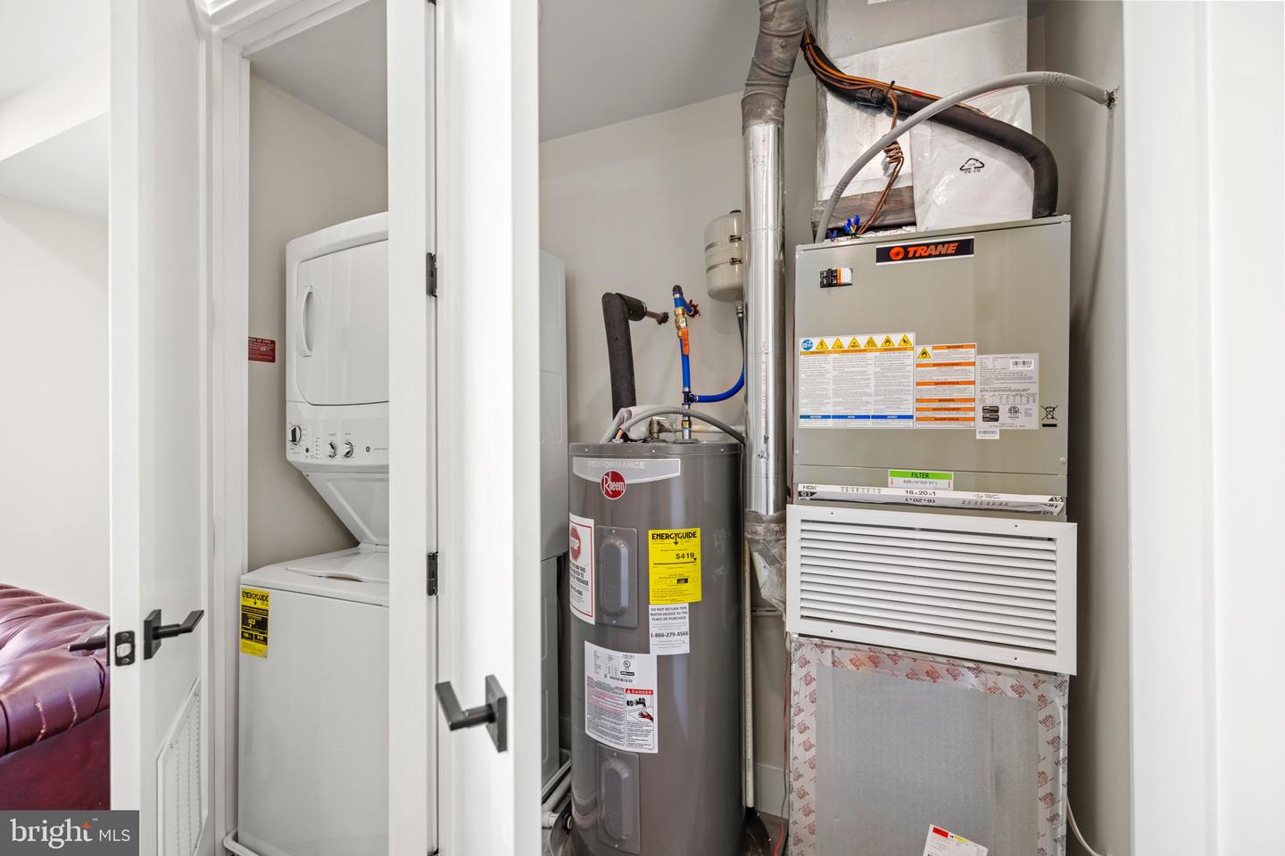 824 18TH ST NE #10, WASHINGTON, District Of Columbia 20002, 2 Bedrooms Bedrooms, ,2 BathroomsBathrooms,Residential,For sale,824 18TH ST NE #10,DCDC2243442 MLS # DCDC2243442