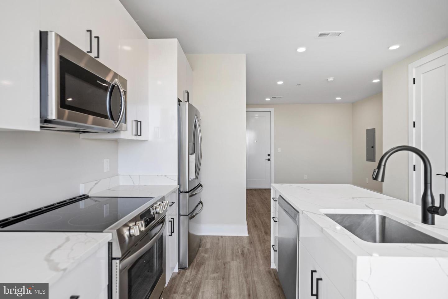 824 18TH ST NE #303, WASHINGTON, District Of Columbia 20002, 1 Bedroom Bedrooms, ,1 BathroomBathrooms,Residential,For sale,824 18TH ST NE #303,DCDC2243446 MLS # DCDC2243446