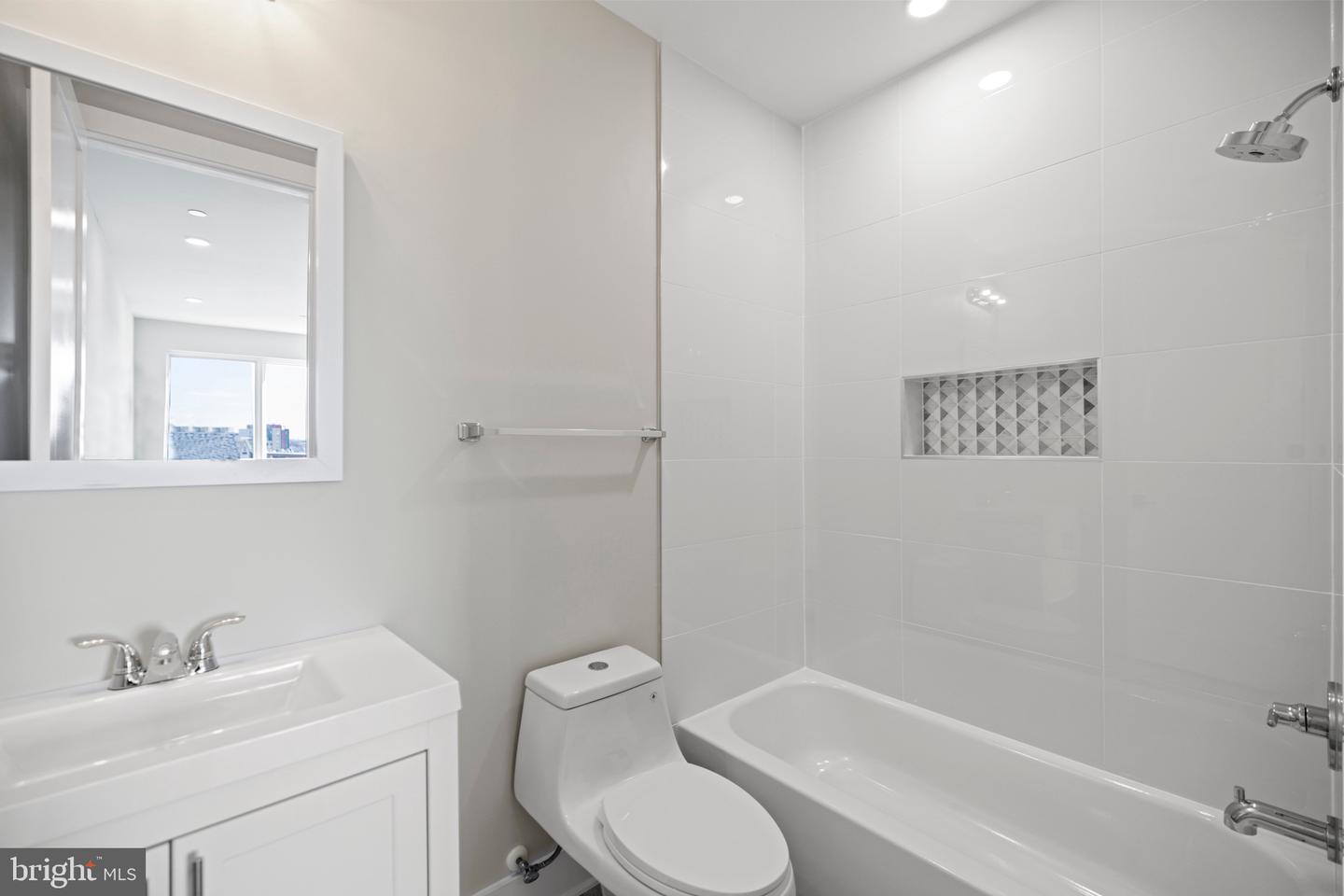 824 18TH ST NE #12, WASHINGTON, District Of Columbia 20002, 2 Bedrooms Bedrooms, ,2 BathroomsBathrooms,Residential,For sale,824 18TH ST NE #12,DCDC2243450 MLS # DCDC2243450