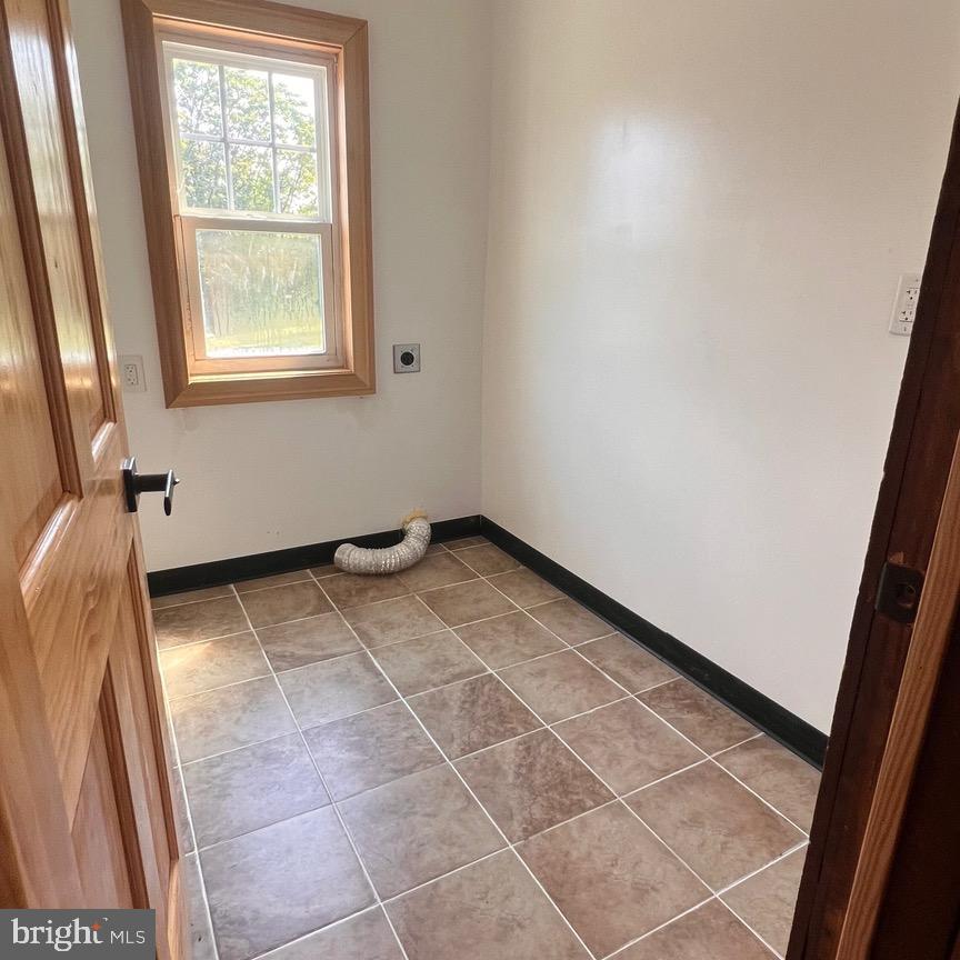 1197 JOHN MARSHALL HWY, STRASBURG, Virginia 22657, 3 Bedrooms Bedrooms, ,2 BathroomsBathrooms,Residential,For sale,1197 JOHN MARSHALL HWY,VASH2011654 MLS # VASH2011654