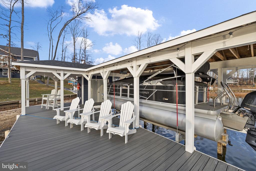 14 FAIRVIEW DR, MINERAL, Virginia 23117, 6 Bedrooms Bedrooms, ,4 BathroomsBathrooms,Residential,14 FAIRVIEW DR,VALA2009134 MLS # VALA2009134