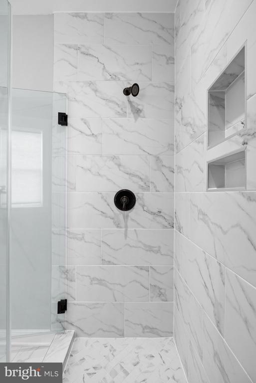 14 FAIRVIEW DR, MINERAL, Virginia 23117, 6 Bedrooms Bedrooms, ,4 BathroomsBathrooms,Residential,14 FAIRVIEW DR,VALA2009134 MLS # VALA2009134