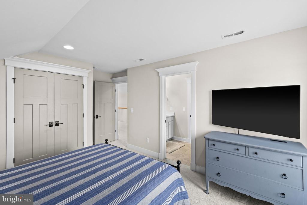 14 FAIRVIEW DR, MINERAL, Virginia 23117, 6 Bedrooms Bedrooms, ,4 BathroomsBathrooms,Residential,14 FAIRVIEW DR,VALA2009134 MLS # VALA2009134