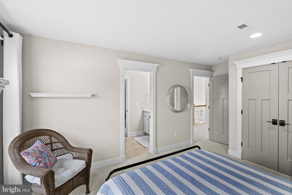 14 FAIRVIEW DR, MINERAL, Virginia 23117, 6 Bedrooms Bedrooms, ,4 BathroomsBathrooms,Residential,14 FAIRVIEW DR,VALA2009134 MLS # VALA2009134