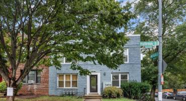1627 HOLBROOK ST NE #2, WASHINGTON, District Of Columbia 20002, 2 Bedrooms Bedrooms, ,2 BathroomsBathrooms,Residential,For sale,1627 HOLBROOK ST NE #2,DCDC2223996 MLS # DCDC2223996
