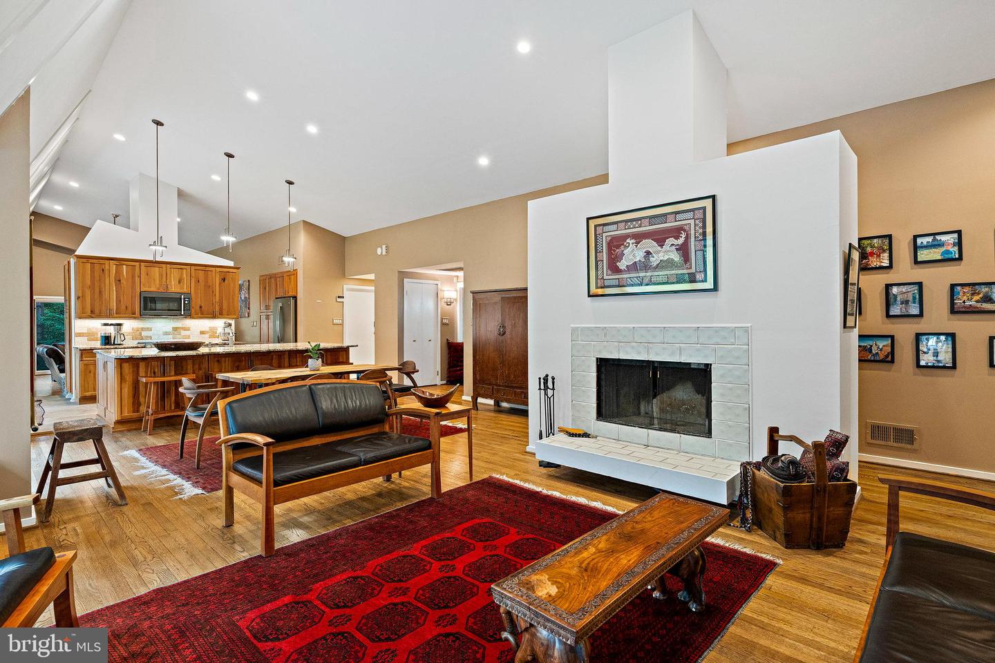 9706 BEACH MILL RD, GREAT FALLS, Virginia 22066, 4 Bedrooms Bedrooms, ,2 BathroomsBathrooms,Residential,For sale,9706 BEACH MILL RD,VAFX2272764 MLS # VAFX2272764