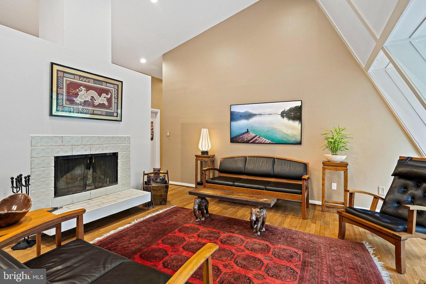 9706 BEACH MILL RD, GREAT FALLS, Virginia 22066, 4 Bedrooms Bedrooms, ,2 BathroomsBathrooms,Residential,For sale,9706 BEACH MILL RD,VAFX2272764 MLS # VAFX2272764