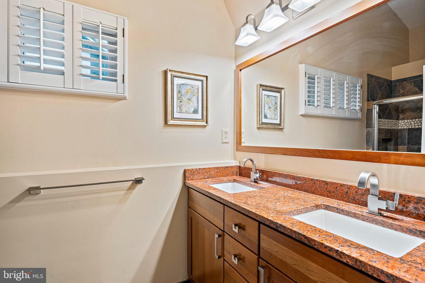 9706 BEACH MILL RD, GREAT FALLS, Virginia 22066, 4 Bedrooms Bedrooms, ,2 BathroomsBathrooms,Residential,For sale,9706 BEACH MILL RD,VAFX2272764 MLS # VAFX2272764