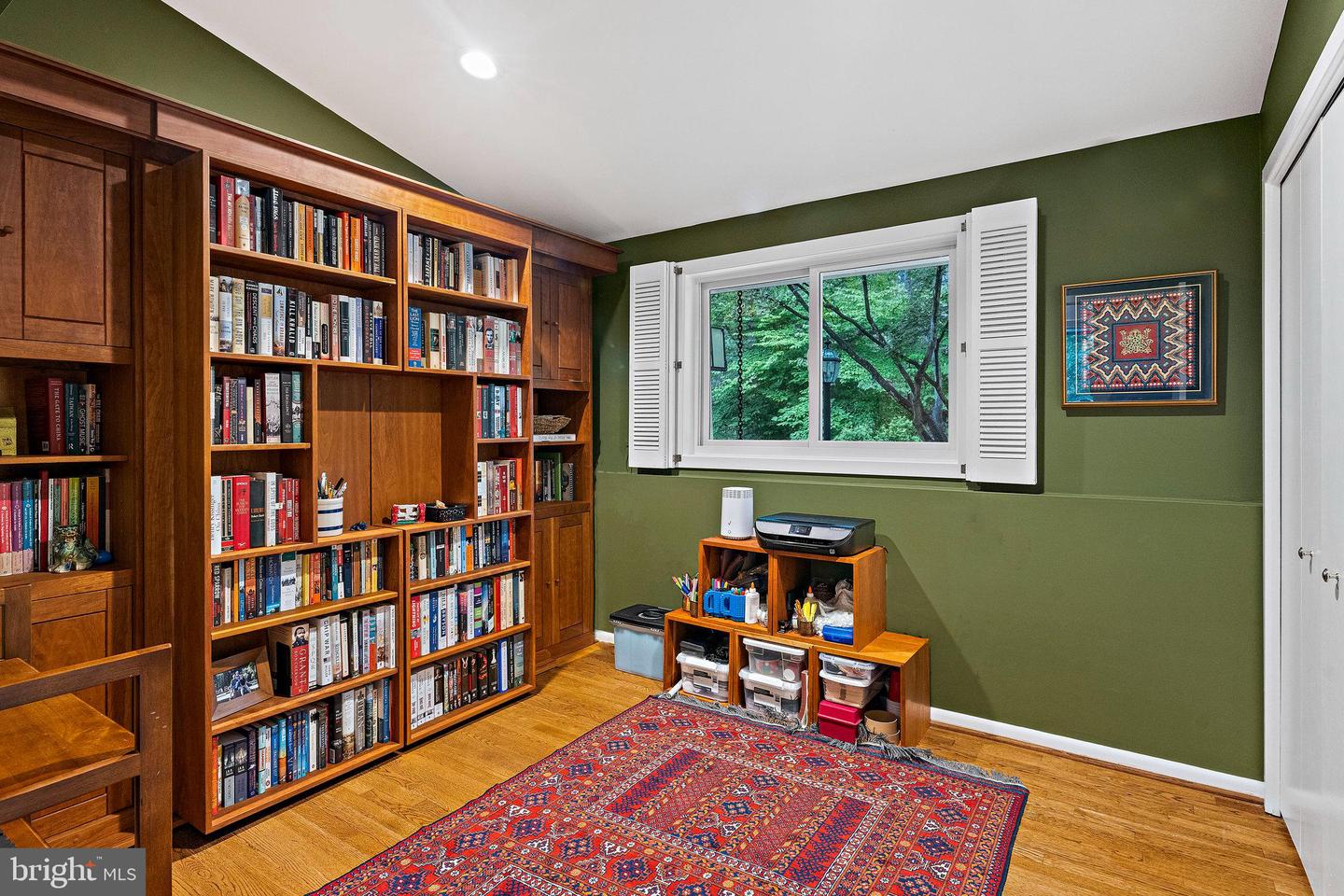 9706 BEACH MILL RD, GREAT FALLS, Virginia 22066, 4 Bedrooms Bedrooms, ,2 BathroomsBathrooms,Residential,For sale,9706 BEACH MILL RD,VAFX2272764 MLS # VAFX2272764