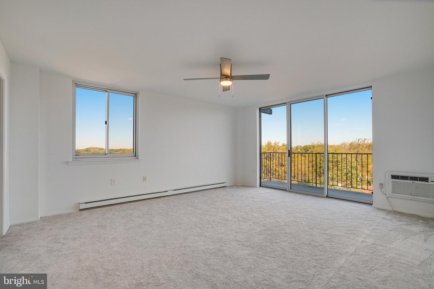 3245 RIO DR #901, FALLS CHURCH, Virginia 22041, 2 Bedrooms Bedrooms, ,2 BathroomsBathrooms,Residential,For sale,3245 RIO DR #901,VAFX2276774 MLS # VAFX2276774 3245 RIO DR #901, FALLS CHURCH, Virginia 22041, 2 Bedrooms Bedrooms, ,2 BathroomsBathrooms,Residential,For sale,3245 RIO DR #901,VAFX2276774 MLS # VAFX2276774