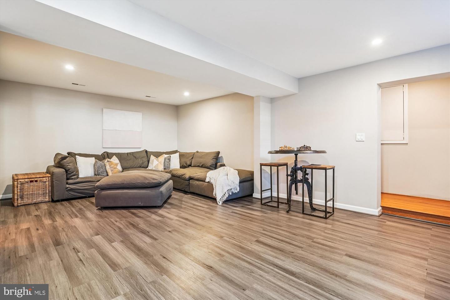 9016 GREYLOCK ST, ALEXANDRIA, Virginia 22308, 5 Bedrooms Bedrooms, ,3 BathroomsBathrooms,Residential,For sale,9016 GREYLOCK ST,VAFX2279248 MLS # VAFX2279248 9016 GREYLOCK ST, ALEXANDRIA, Virginia 22308, 5 Bedrooms Bedrooms, ,3 BathroomsBathrooms,Residential,For sale,9016 GREYLOCK ST,VAFX2279248 MLS # VAFX2279248