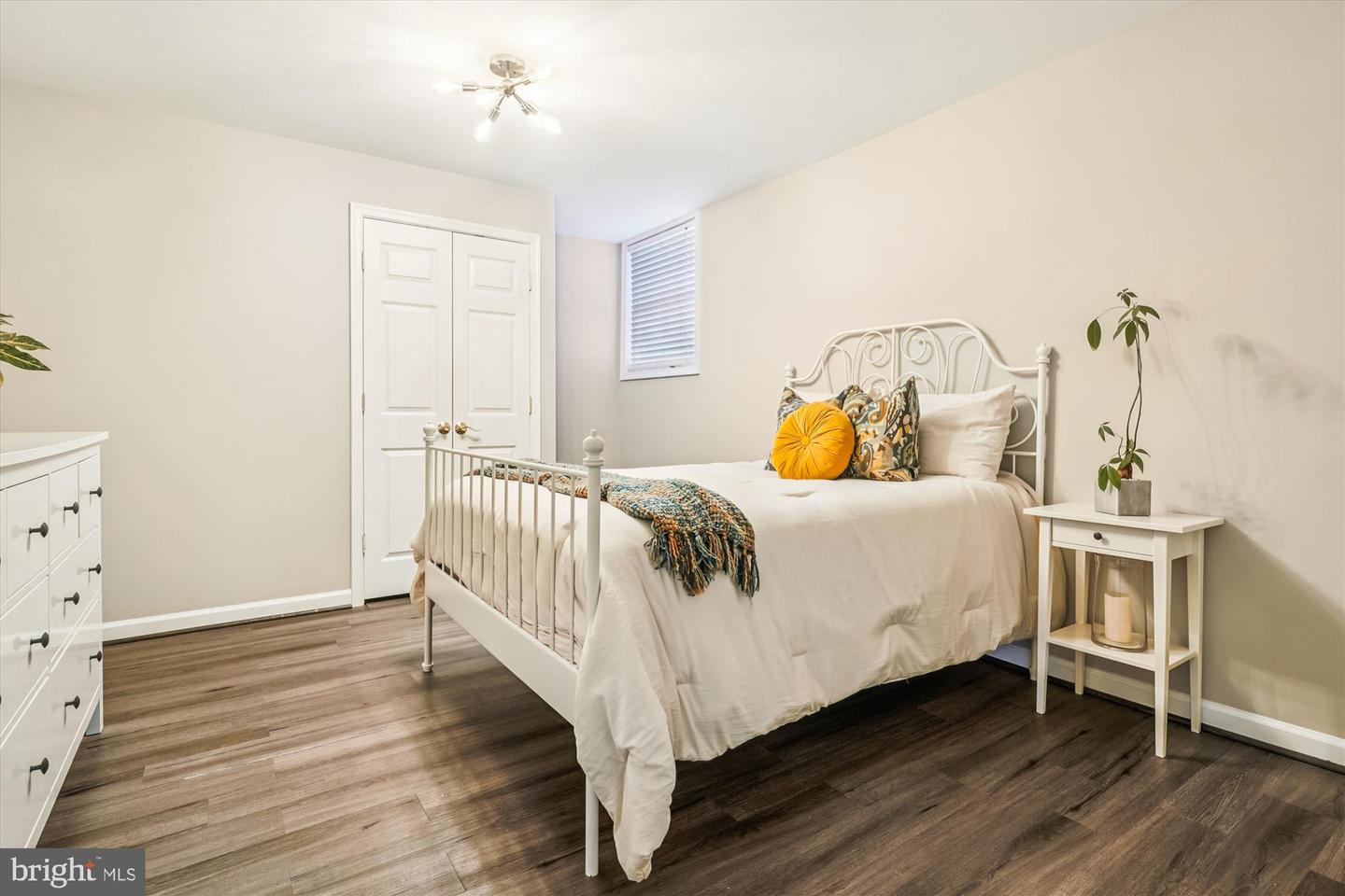 9016 GREYLOCK ST, ALEXANDRIA, Virginia 22308, 5 Bedrooms Bedrooms, ,3 BathroomsBathrooms,Residential,For sale,9016 GREYLOCK ST,VAFX2279248 MLS # VAFX2279248 9016 GREYLOCK ST, ALEXANDRIA, Virginia 22308, 5 Bedrooms Bedrooms, ,3 BathroomsBathrooms,Residential,For sale,9016 GREYLOCK ST,VAFX2279248 MLS # VAFX2279248