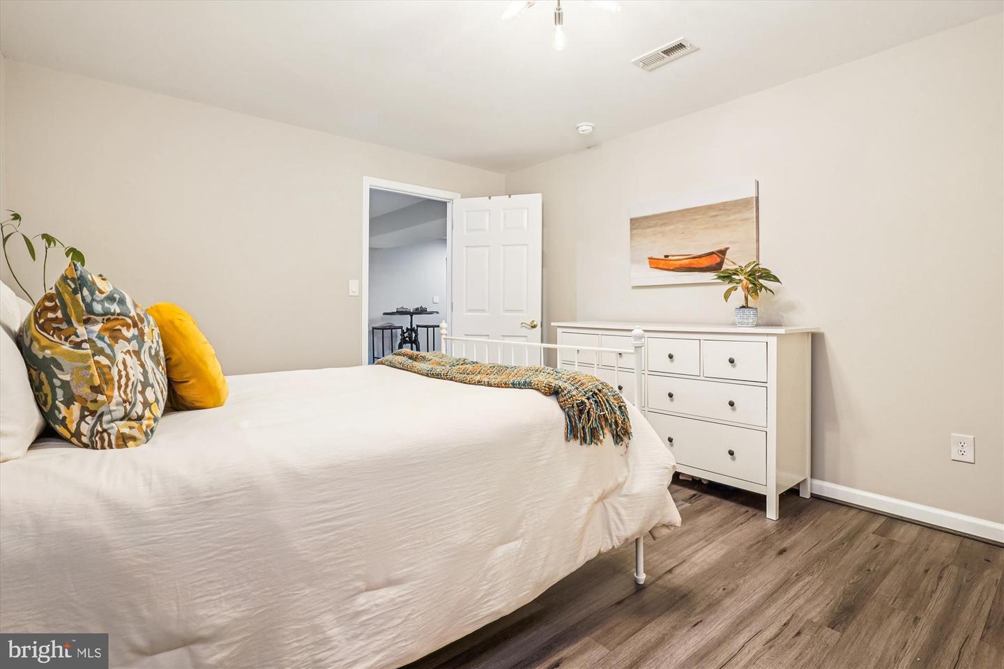 9016 GREYLOCK ST, ALEXANDRIA, Virginia 22308, 5 Bedrooms Bedrooms, ,3 BathroomsBathrooms,Residential,For sale,9016 GREYLOCK ST,VAFX2279248 MLS # VAFX2279248 9016 GREYLOCK ST, ALEXANDRIA, Virginia 22308, 5 Bedrooms Bedrooms, ,3 BathroomsBathrooms,Residential,For sale,9016 GREYLOCK ST,VAFX2279248 MLS # VAFX2279248