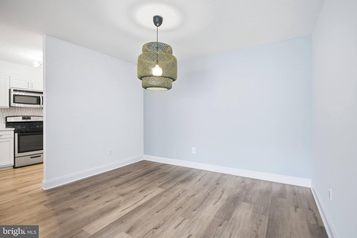 1300 ARMY NAVY DR #124, ARLINGTON, Virginia 22202, 1 Bedroom Bedrooms, ,1 BathroomBathrooms,Residential,For sale,1300 ARMY NAVY DR #124,VAAR2066486 MLS # VAAR2066486