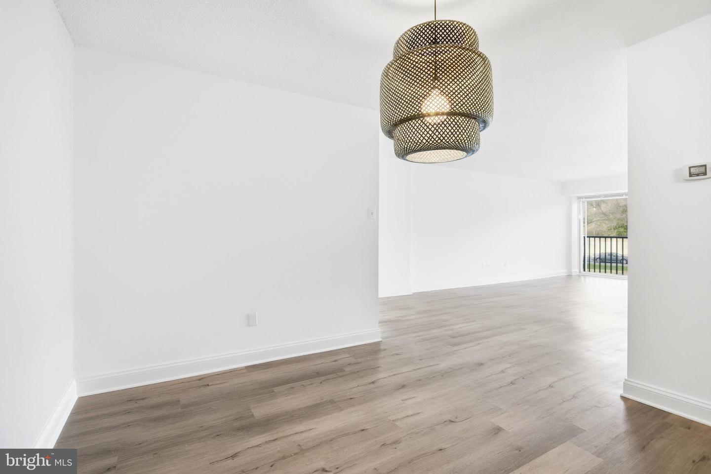 1300 ARMY NAVY DR #124, ARLINGTON, Virginia 22202, 1 Bedroom Bedrooms, ,1 BathroomBathrooms,Residential,For sale,1300 ARMY NAVY DR #124,VAAR2066486 MLS # VAAR2066486