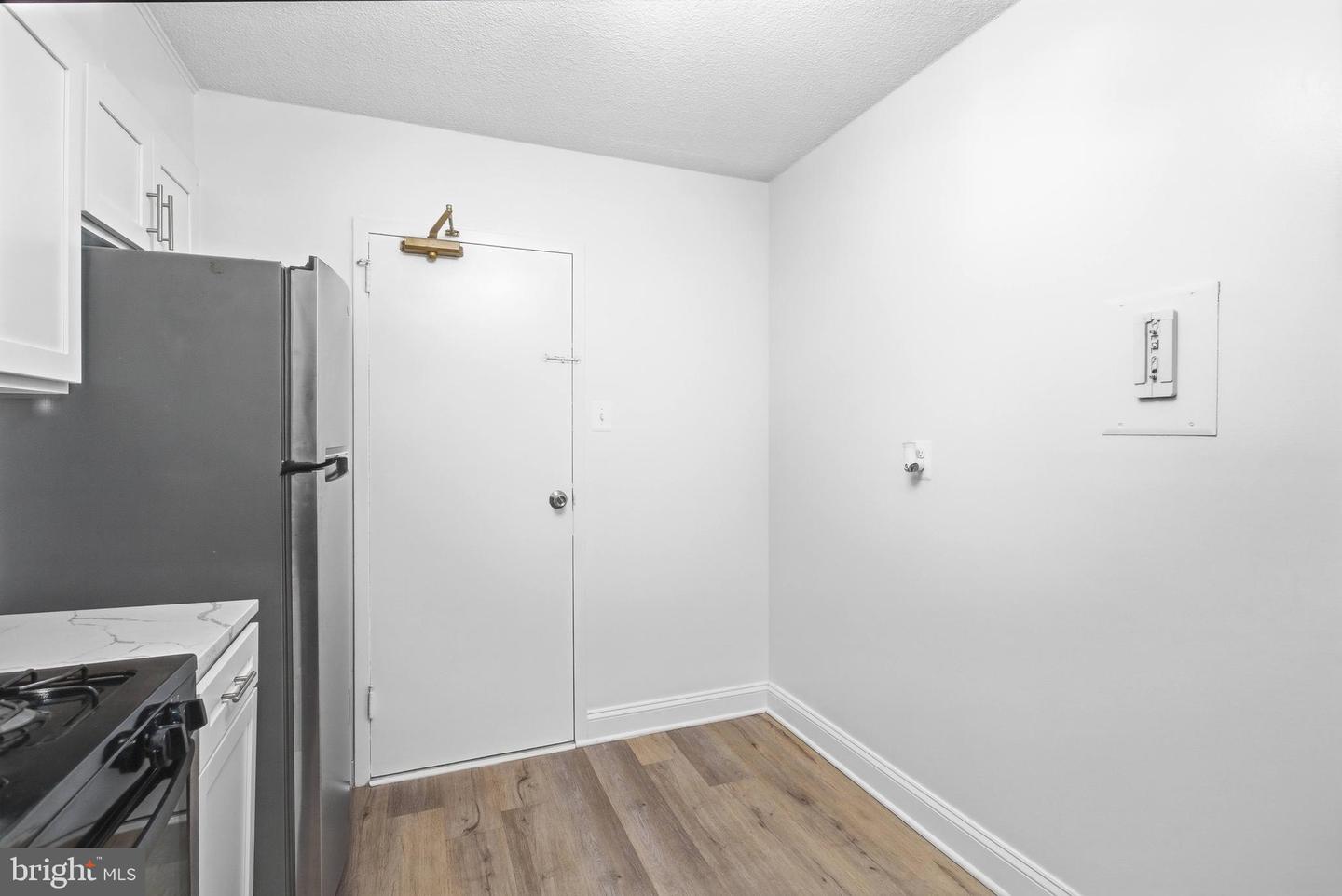 1300 ARMY NAVY DR #124, ARLINGTON, Virginia 22202, 1 Bedroom Bedrooms, ,1 BathroomBathrooms,Residential,For sale,1300 ARMY NAVY DR #124,VAAR2066486 MLS # VAAR2066486