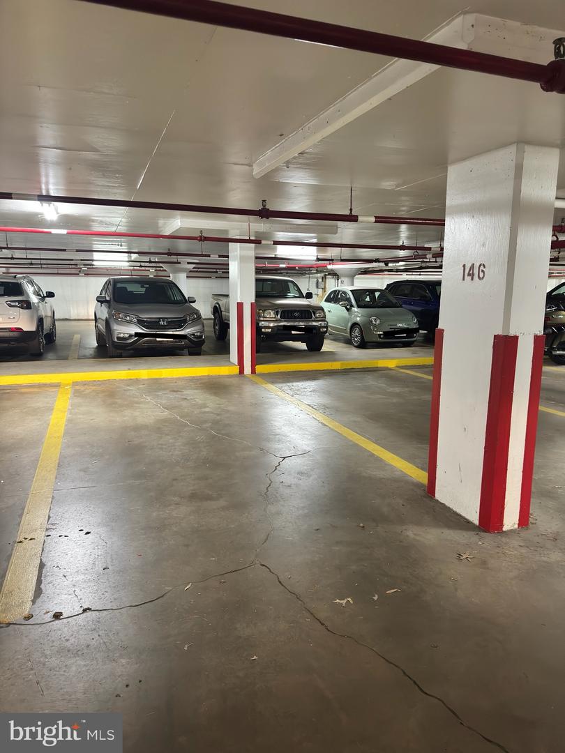 1300 ARMY NAVY DR #124, ARLINGTON, Virginia 22202, 1 Bedroom Bedrooms, ,1 BathroomBathrooms,Residential,For sale,1300 ARMY NAVY DR #124,VAAR2066486 MLS # VAAR2066486