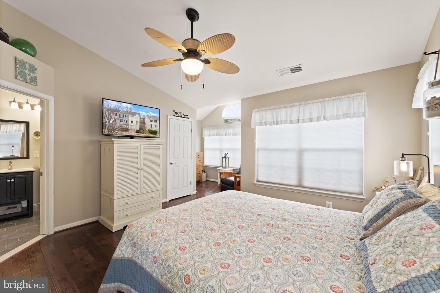 6377 SAINT TIMOTHYS LN, CENTREVILLE, Virginia 20121, 3 Bedrooms Bedrooms, ,2 BathroomsBathrooms,Residential,For sale,6377 SAINT TIMOTHYS LN,VAFX2281334 MLS # VAFX2281334 6377 SAINT TIMOTHYS LN, CENTREVILLE, Virginia 20121, 3 Bedrooms Bedrooms, ,2 BathroomsBathrooms,Residential,For sale,6377 SAINT TIMOTHYS LN,VAFX2281334 MLS # VAFX2281334